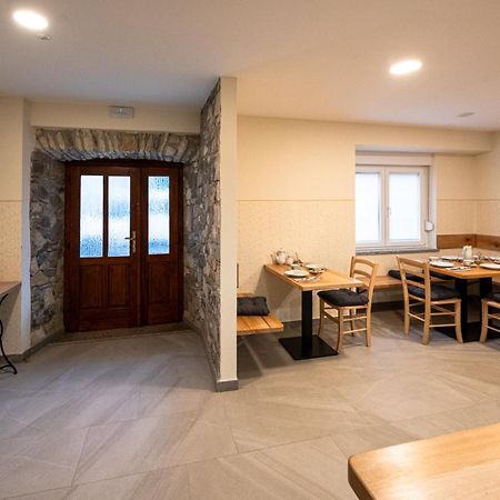 4 Tete Bed & Breakfast Vrhpolje Eksteriør bilde