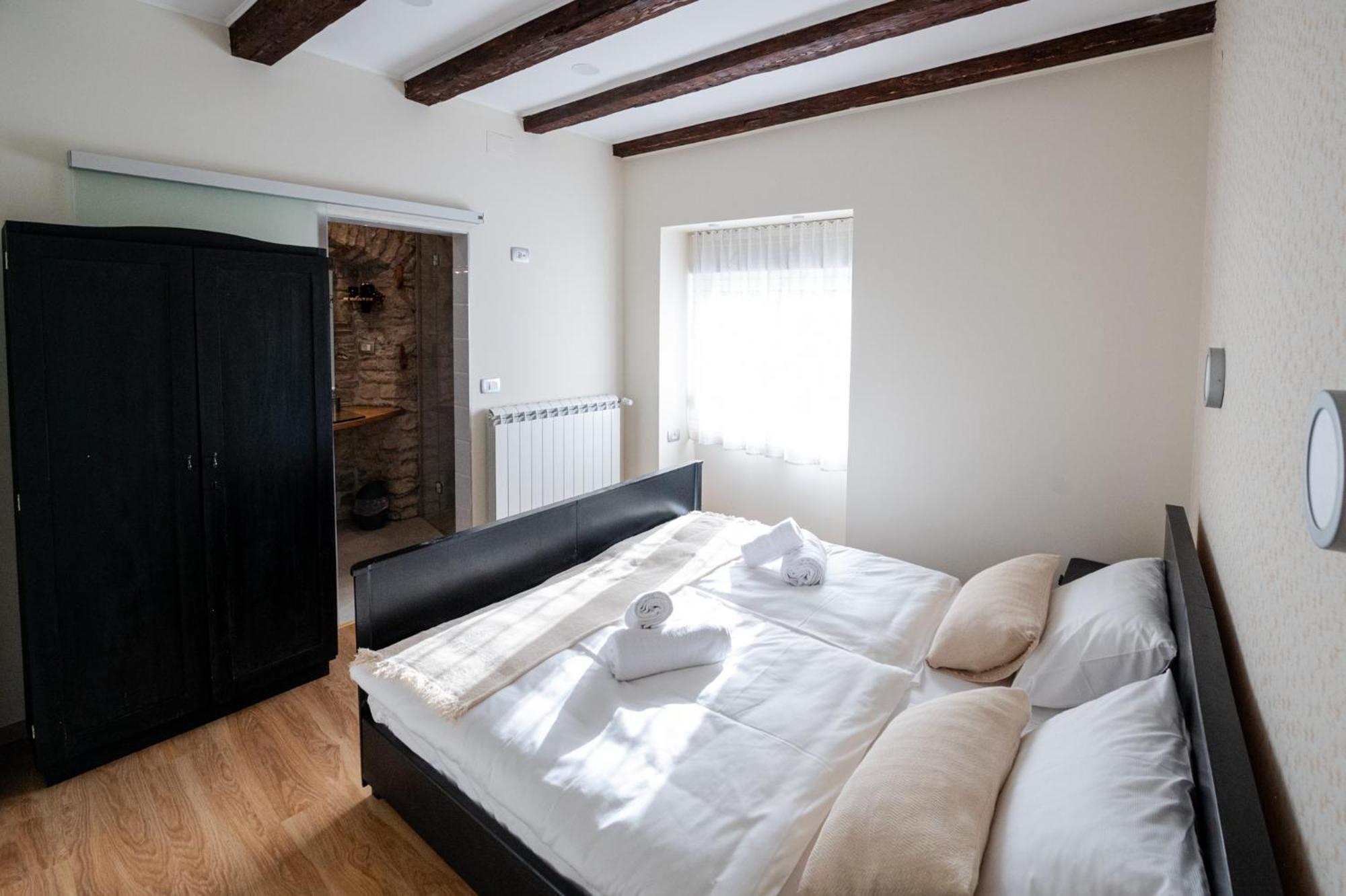 4 Tete Bed & Breakfast Vrhpolje Eksteriør bilde