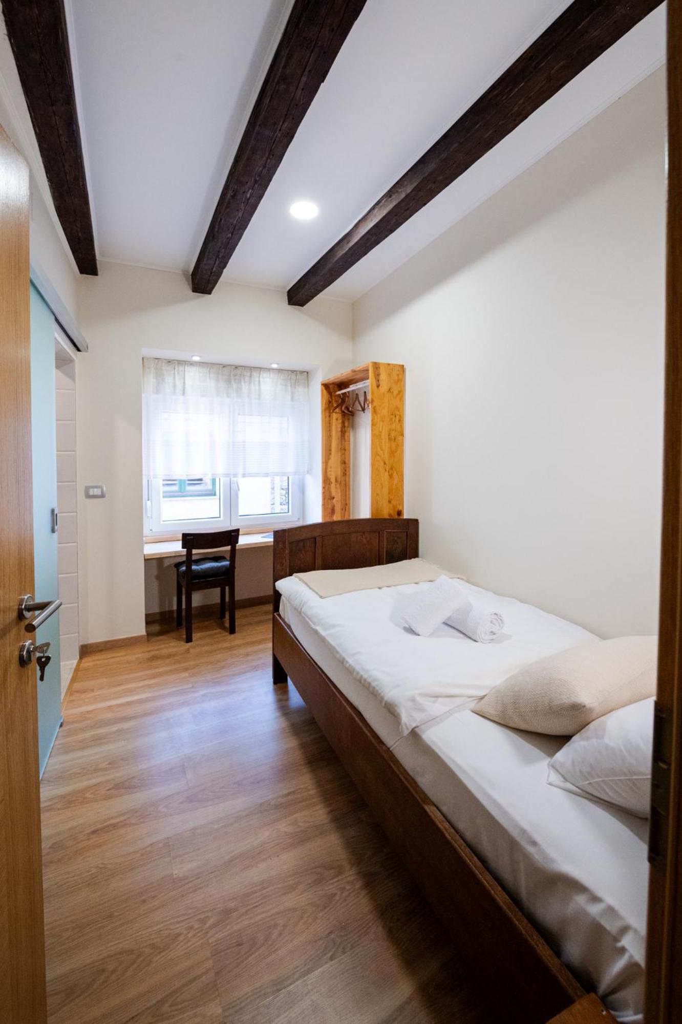 4 Tete Bed & Breakfast Vrhpolje Eksteriør bilde