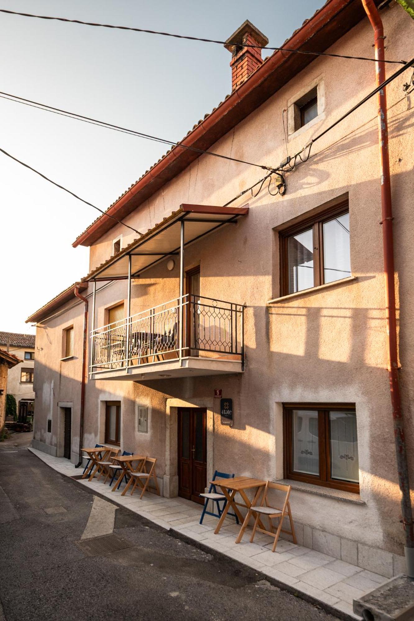 4 Tete Bed & Breakfast Vrhpolje Eksteriør bilde