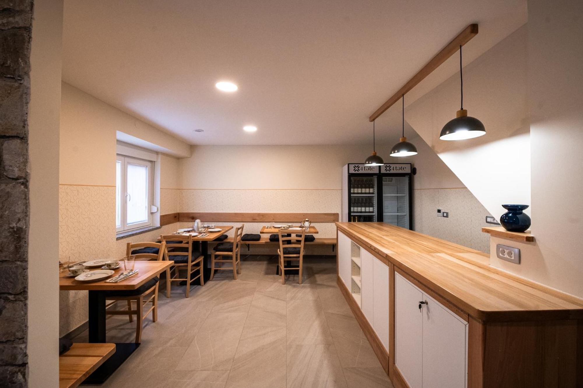 4 Tete Bed & Breakfast Vrhpolje Eksteriør bilde